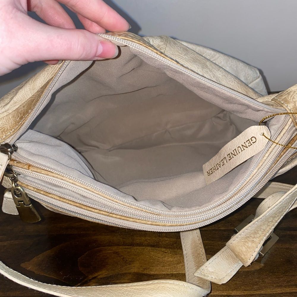 Genuine Leather Shoulder Purse Bag - Picture 4 of 9